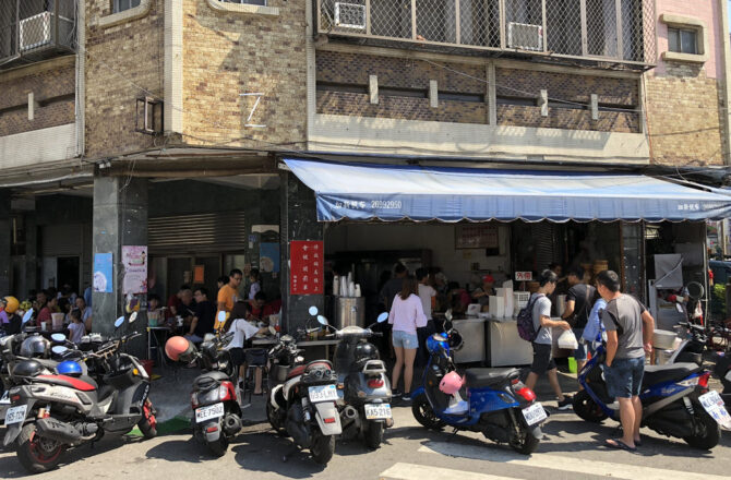 【台中東區】天津苟不理湯包｜台中後火車站美食 便宜古早味湯包早餐